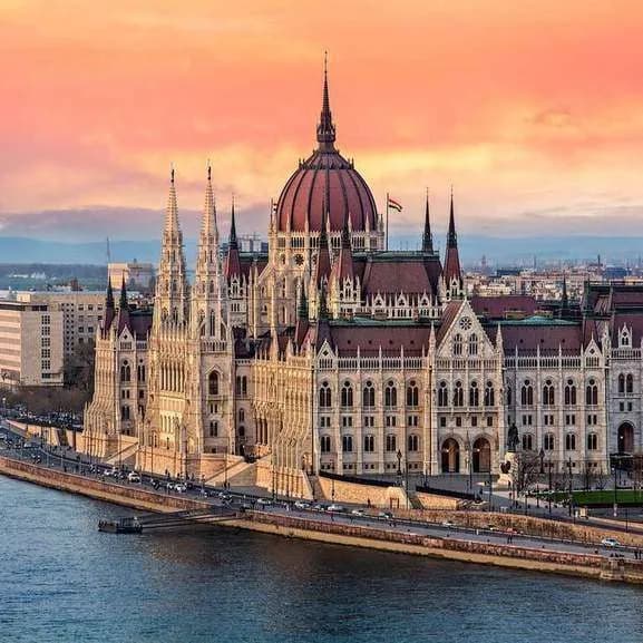 Vuelos directos ida y vuelta a Budapest desde 29€ (may-jun)