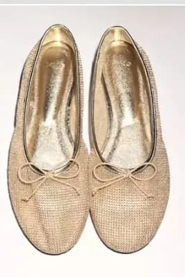 Bailarina de malla con lazo