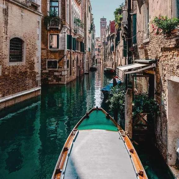 Vuelos directos Valencia - Venecia ida y vuelta desde 24€ (mayo-junio)