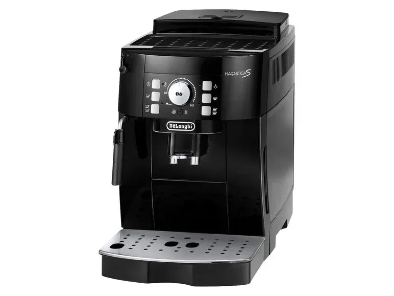 Cafetera automática DeLonghi Magnifica S: espresso y capuchino