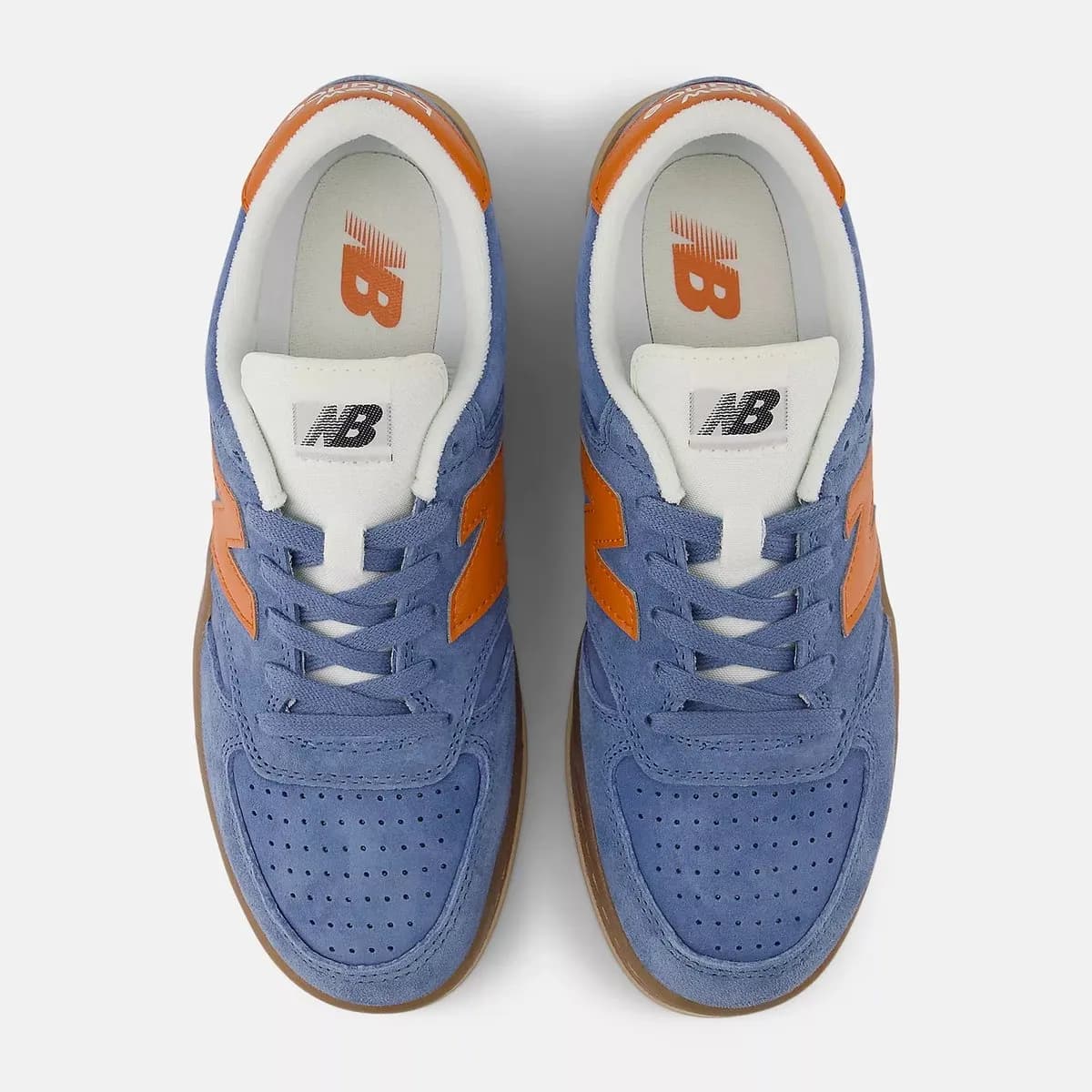 Zapatillas New Balance T500: Estilo Retro para Uso Diario